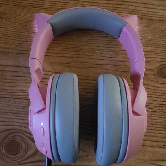 Razer Light up Kitty Rechargeable Bluetooth Headphones (AS IS) - Picture 3 of 7